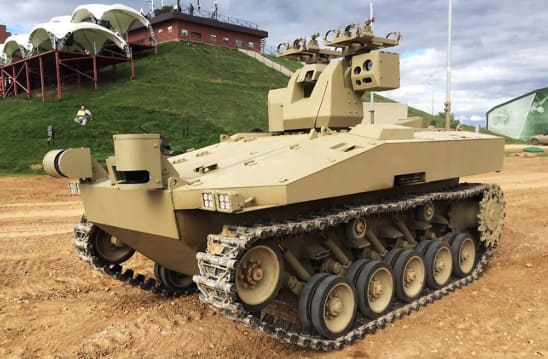 Sorátnik, el robot de combate del ejército ruso de 7 toneladas que lleva Inteligencia Artificial